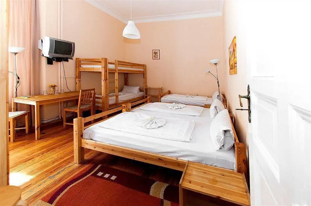 Hotel Pension Elegia Am Kurfuerstendamm Berlim